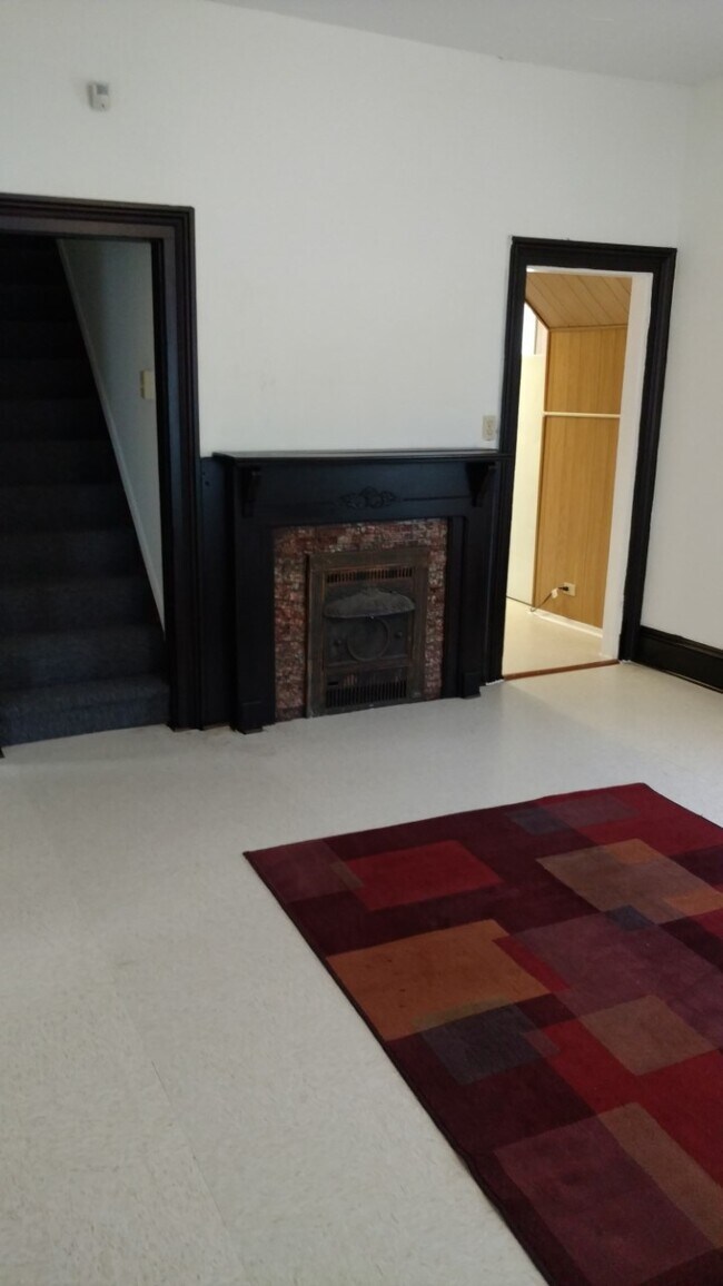 Foto del edificio - 294 E Thornton St