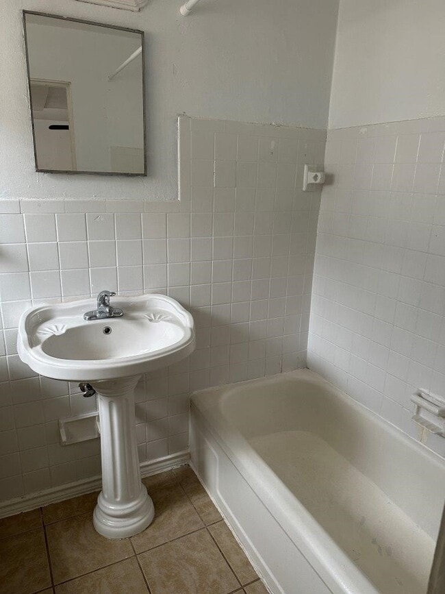 Foto del edificio - 820 W Alabama St