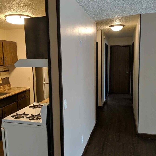 Foto del edificio - 7206 Camden Ave N
