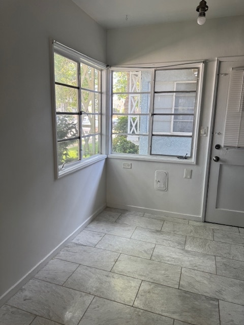 Building Photo - 10907 Moorpark St