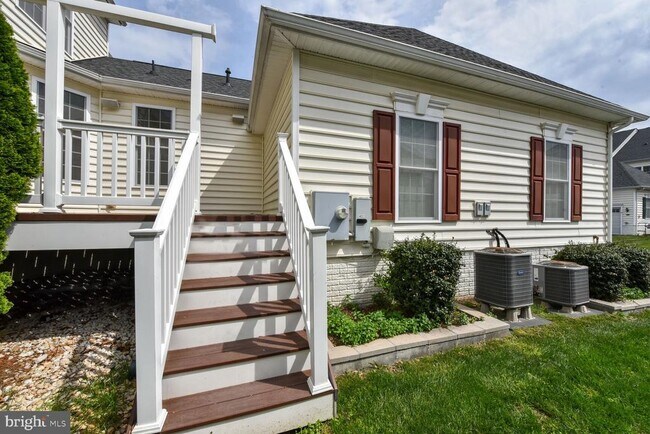 Foto del edificio - 23234 Evergreen Ridge Dr