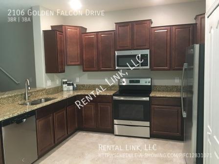 Foto del edificio - Townhouse For Rent in Ruskin