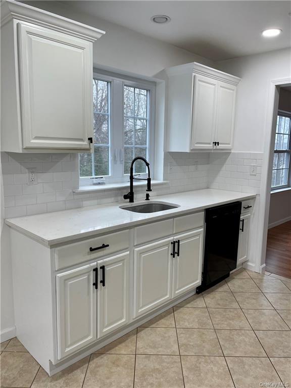 Building Photo - 167 Excelsior Ave