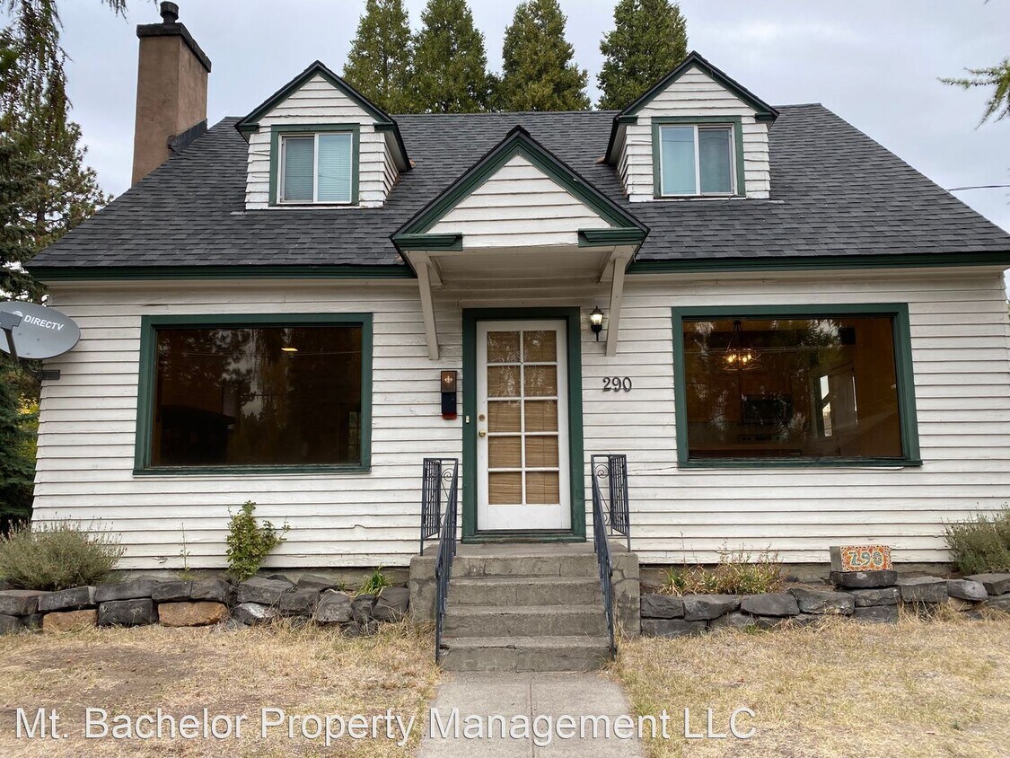 3 br, 2 bath House 290 NW Portland Ave House Rental in Bend, OR