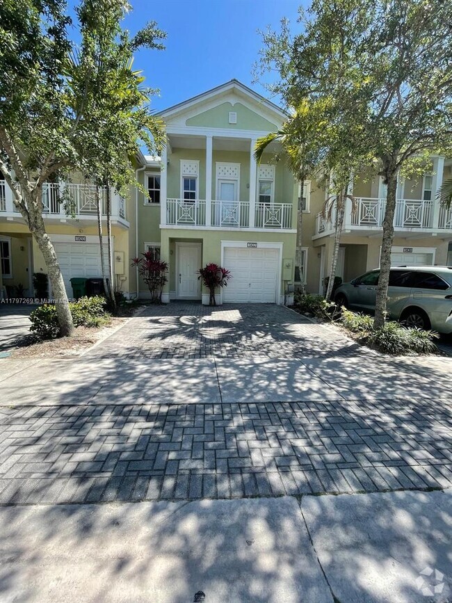 Building Photo - 11432 NW 75th Terrace