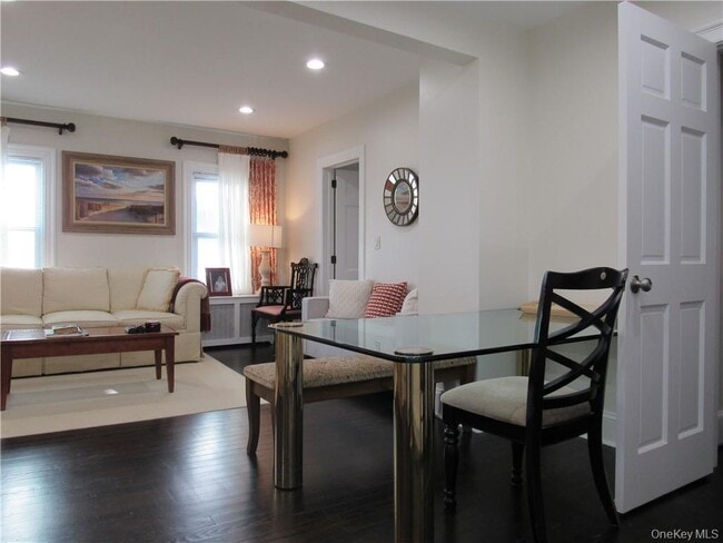 Foto del edificio - 242 William St