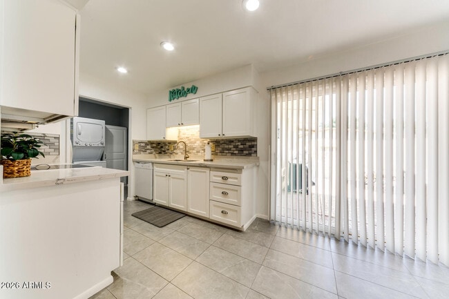 Building Photo - 18826 N 134th Ave