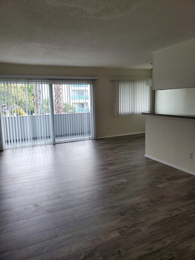 Foto del edificio - 1250 10th St