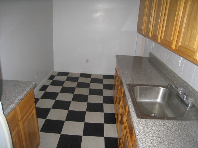 Foto del edificio - 40-67 61st St