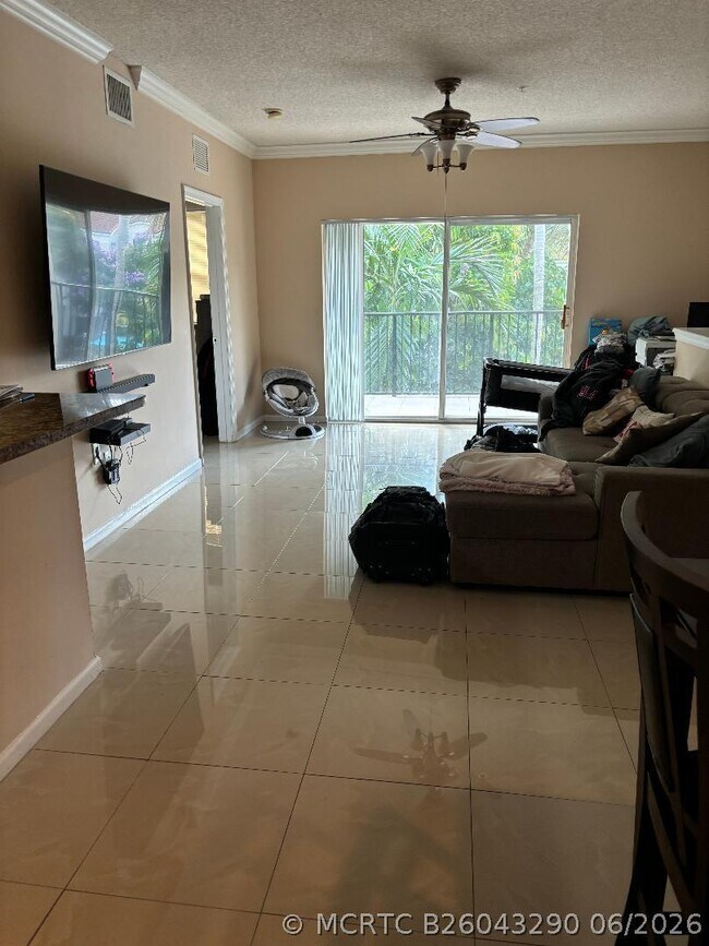 Foto del edificio - 5940 W Sample Rd