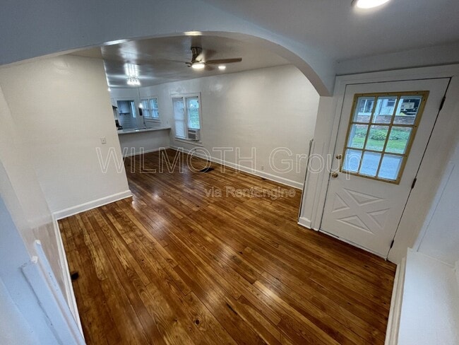 Building Photo - 776 Dequincy St