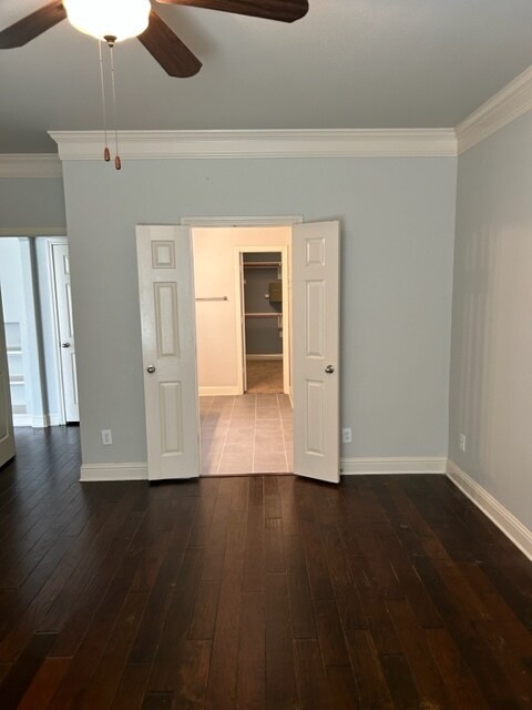 Foto del edificio - 526 Collins Ln