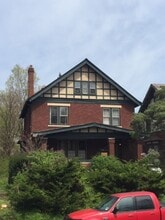 Building Photo - 196 Frambes Ave