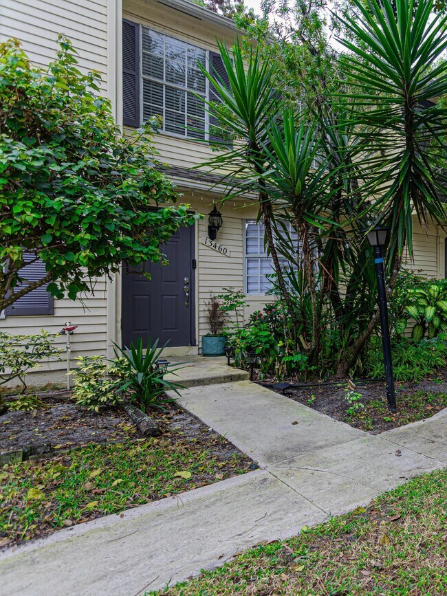 Foto del edificio - 13460 Old Englishtown Rd