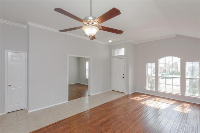 Building Photo - 905 Stoneway Dr