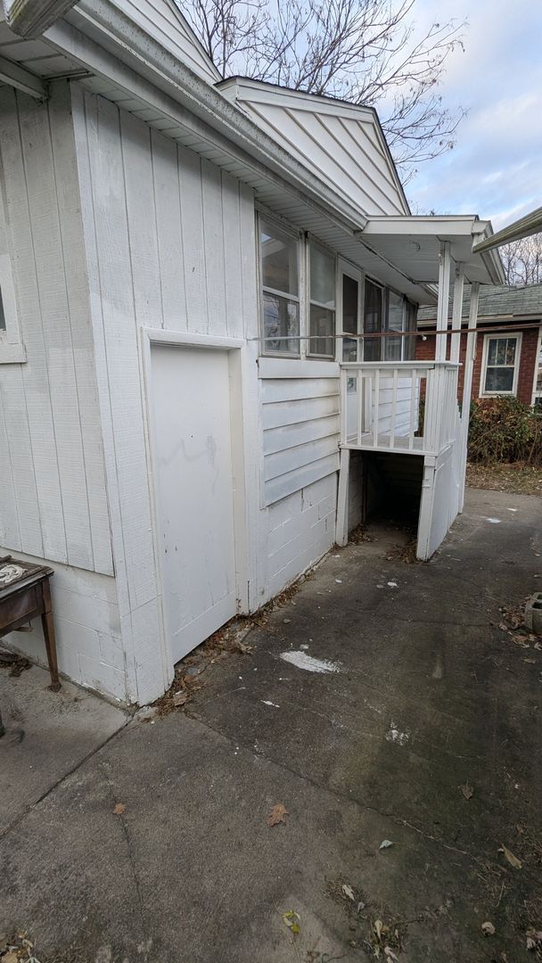 Foto del edificio - Charming 5-bedroom home located in the heart of Akron