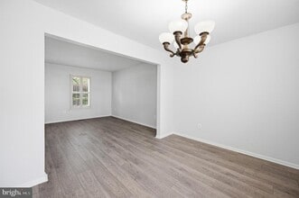 Building Photo - 10609 Oxford Ct