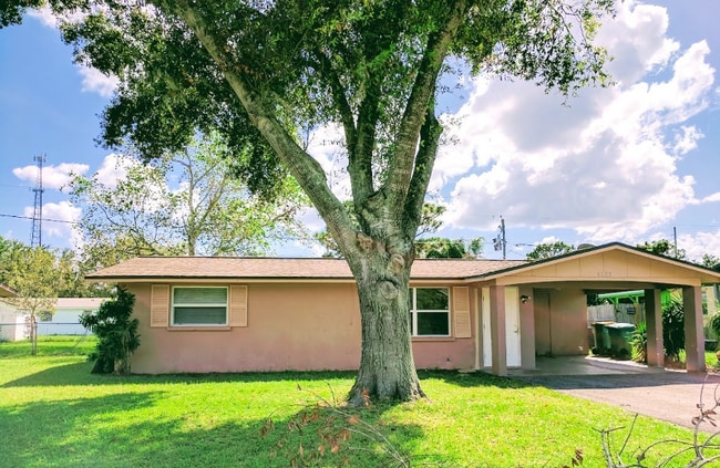 8283 Pelican Rd