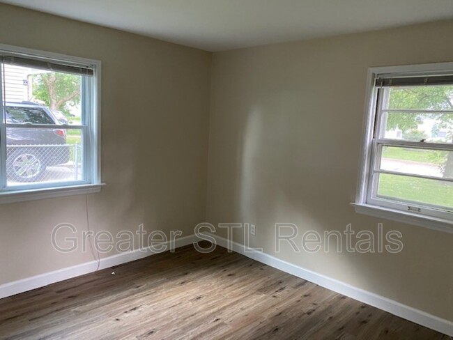 Foto del edificio - 4400 Ashby Rd