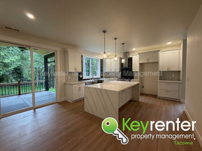 Foto del edificio - 16517 48th St NW