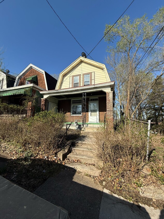 Photo - 810 Gearing Ave (Pittsburgh, PA)