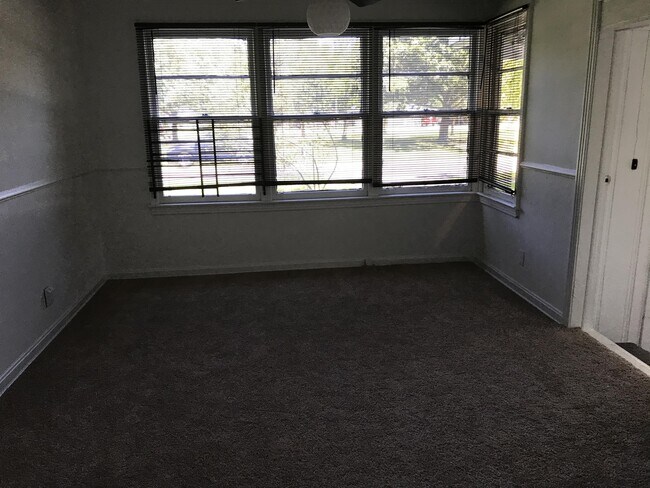 Foto del edificio - 2920 W 12th St