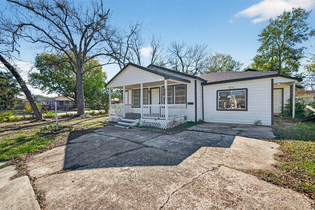 Foto del edificio - 4626 Dewberry St