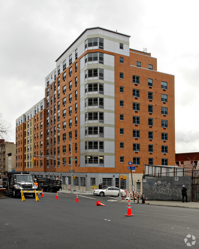 Building Photo - Courtlandt Corners I