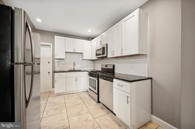 Foto del edificio - 2147 N Marston St