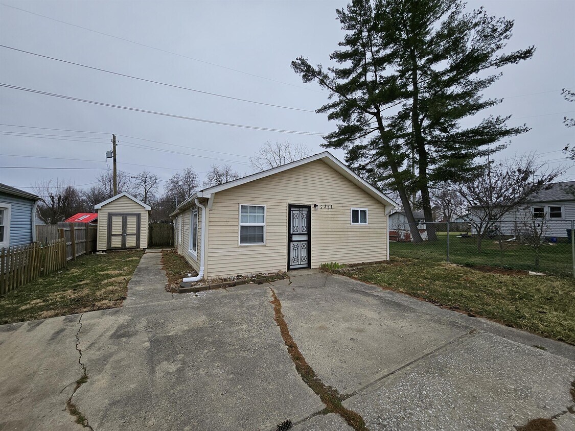 5221 Melrose Ave, Indianapolis, IN 46241 House Rental in Indianapolis