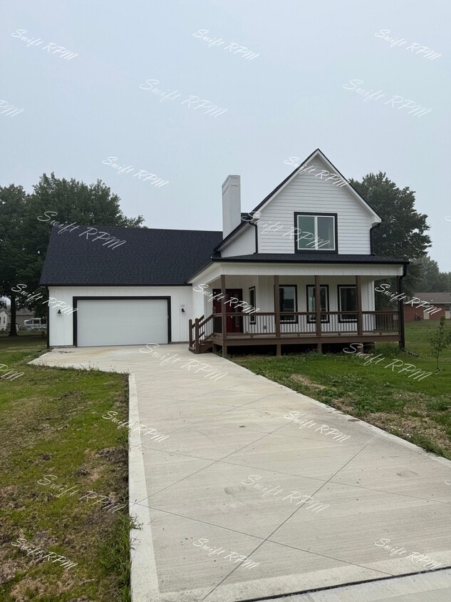 Primary Photo - 119 Pendleton Ave