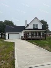 Building Photo - 119 Pendleton Ave