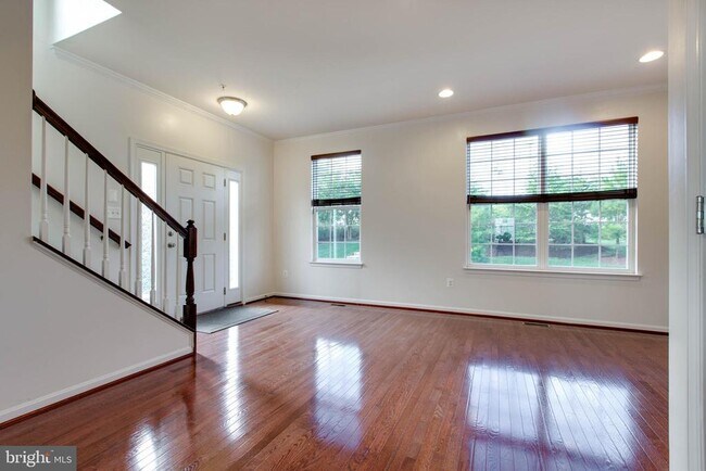 Foto del edificio - 7931 Silver Oak Rd