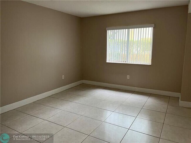 Foto del edificio - 6255 SW 47th Manor