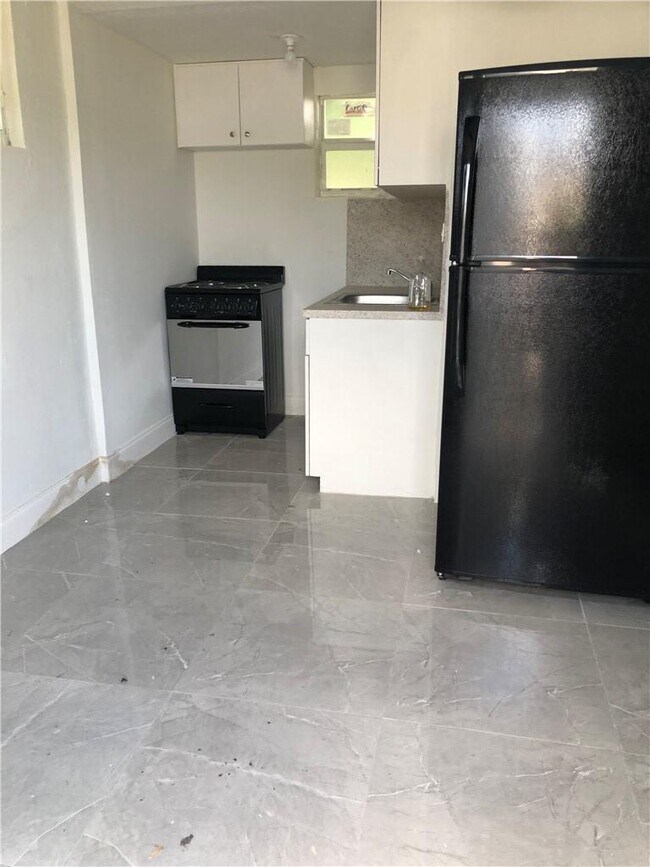 Foto del edificio - 1241 NW 111th St