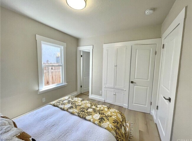 Foto del edificio - 2 br, 1 bath House - 1035 Brenner Place