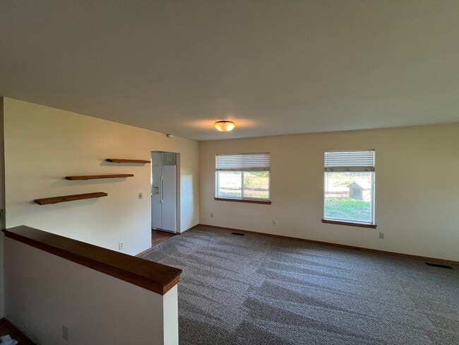 Building Photo - 2705 S 79th Ave