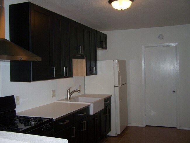 Foto del edificio - Cute 2 Bd / 1 Ba Home - A must see!
