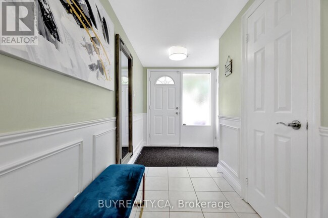 Building Photo - 104 Poplar Crescent