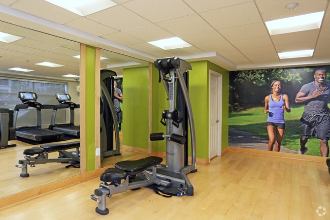 Fitness Center - Ridgeview Apartments