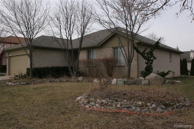 Building Photo - 2081 Newburgh Dr