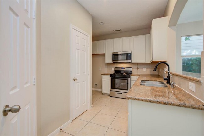 Foto del edificio - 8902 Edgebrook Dr