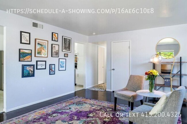 Building Photo - This spacious home in Rancho Cordova is re...
