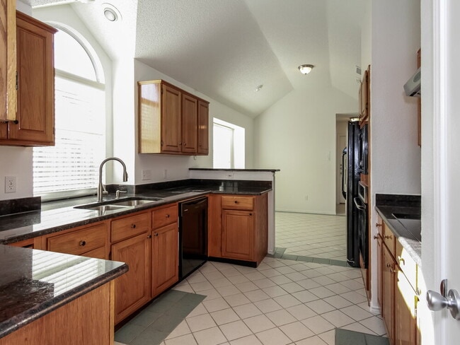 Building Photo - 2321 Bent Brook Dr