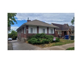 Building Photo - 346 S University St