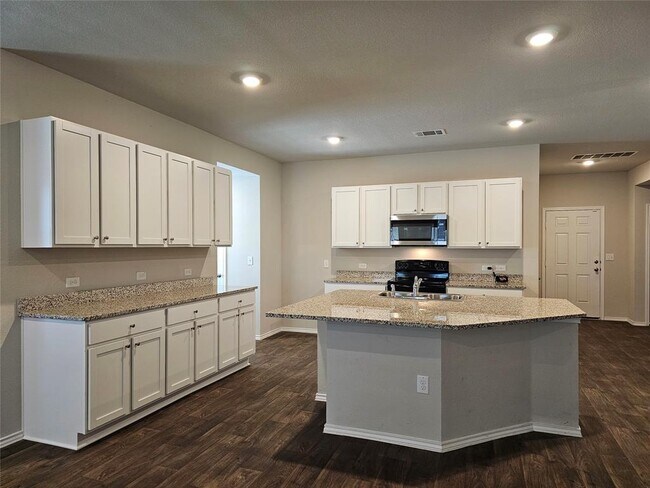 Building Photo - 5816 Berriweather Dr