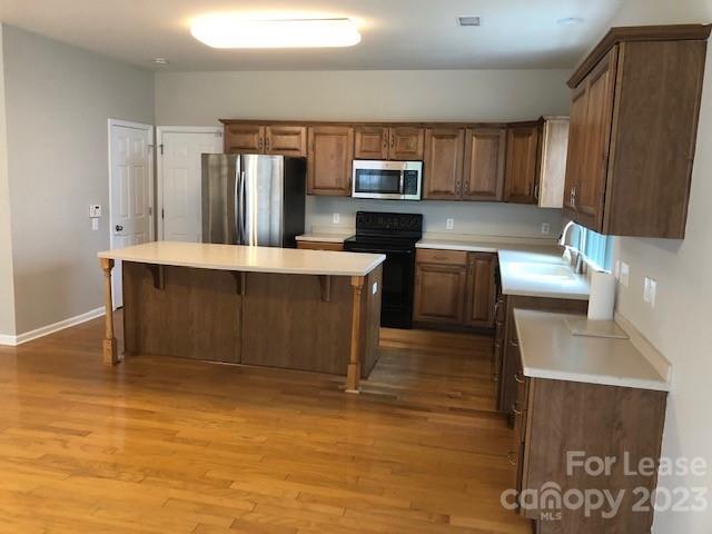 Foto del edificio - Spacious 5-Bedroom, 3-Bathroom Home Ideal ...