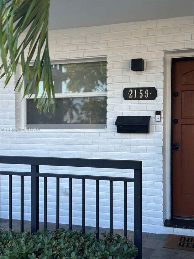 Foto del edificio - 2159 NE 122nd St