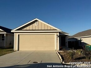 Building Photo - 9011 Little Hoss