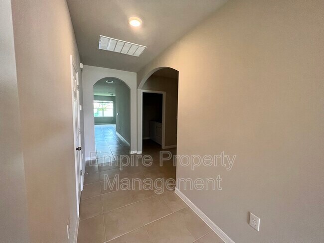 Foto del edificio - 1352 Nordendale Blvd